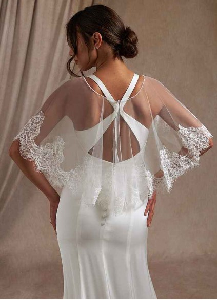 Dwolves Delight Lace Tulle Wrap Dwolves Delight Lace Tulle Wrap