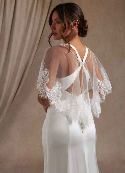 Dwolves Delight Lace Tulle Wrap Dwolves Delight Lace Tulle Wrap