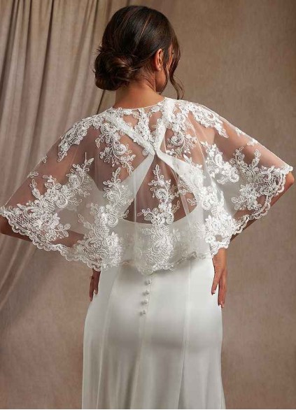 Dwolves Hephzibah Lace Tulle Wrap Dwolves Hephzibah Lace Tulle Wrap