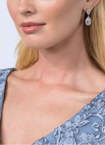Stunning Silver Teardrop Earrings Stunning Silver Teardrop Earrings