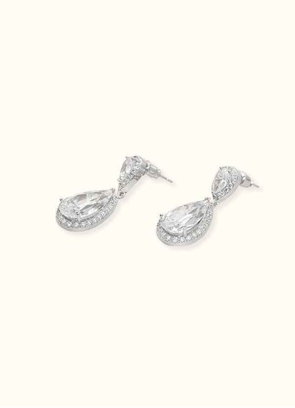 Stunning Silver Teardrop Earrings Stunning Silver Teardrop Earrings