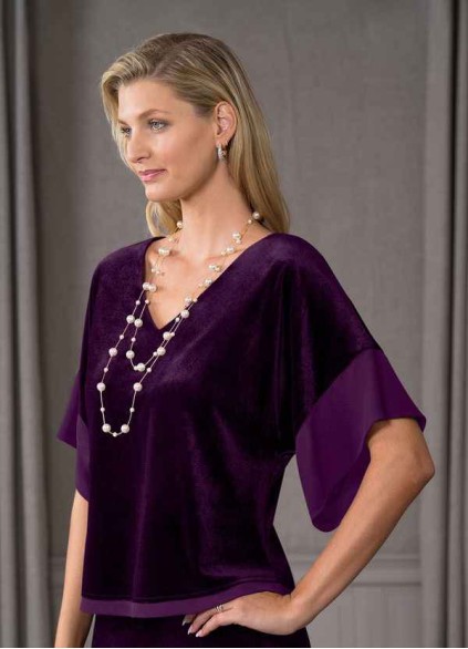 Dwolves Fianna Velvet Blouse
( Final Sale ) Dwolves Fianna Velvet Blouse
( Final Sale )