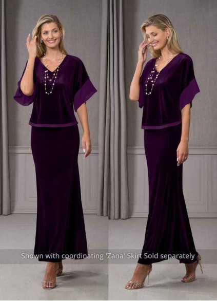 Dwolves Fianna Velvet Blouse
( Final Sale ) Dwolves Fianna Velvet Blouse
( Final Sale )