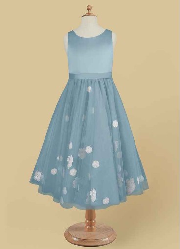 Dwolves Minny Flower Girl Dress