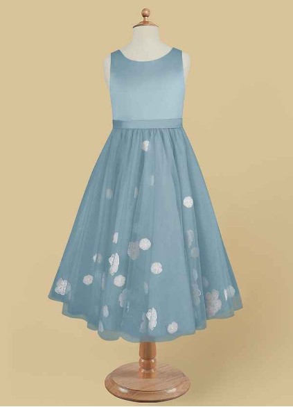 Dwolves Minny Flower Girl Dress
