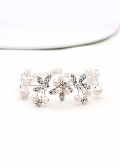 Spring Pearl Cluster Bracelet Spring Pearl Cluster Bracelet