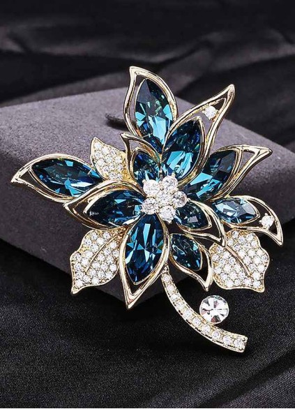 Winter Brooch Winter Brooch